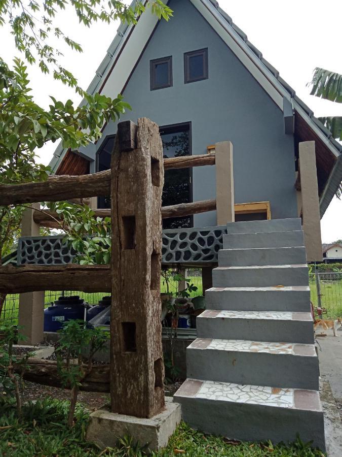 Joglopari Guesthouse Room 2 Bukan Untuk Pasangan Non Pasutri Tjepit Dış mekan fotoğraf