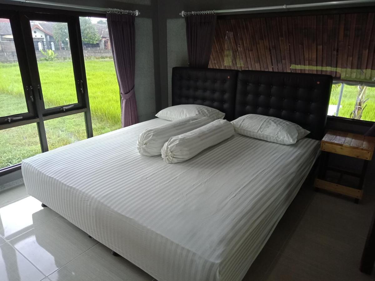 Joglopari Guesthouse Room 2 Bukan Untuk Pasangan Non Pasutri Tjepit Dış mekan fotoğraf